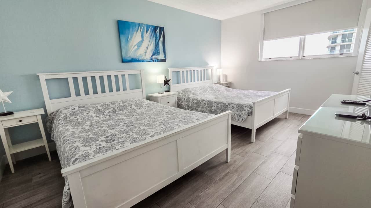 Second bedroom
