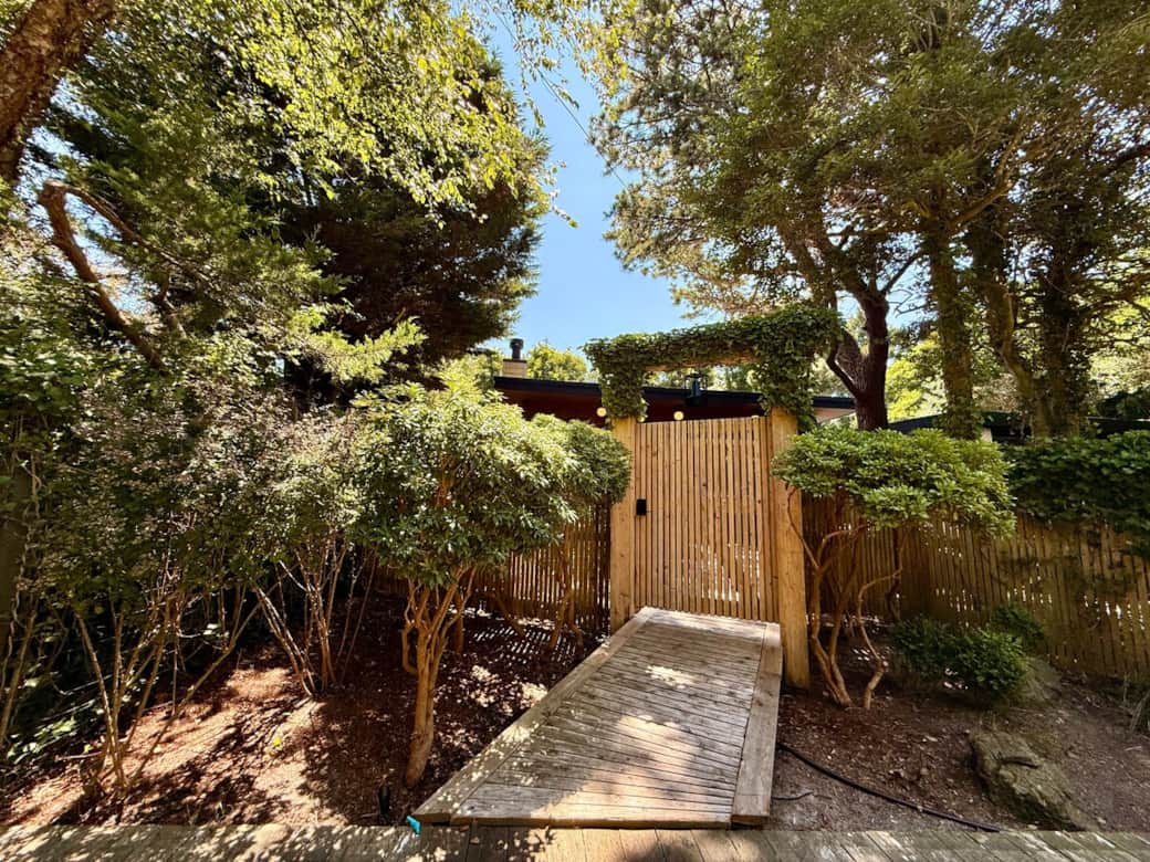 Front Entrance | Bay Walk - Gate Closed