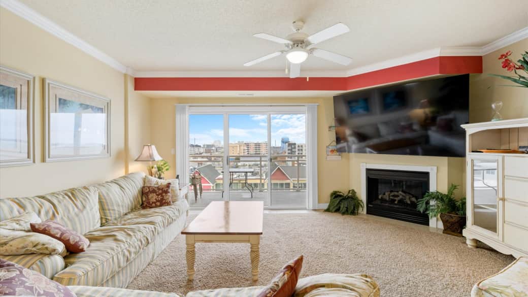 03-4601 Coastal Hwy-8