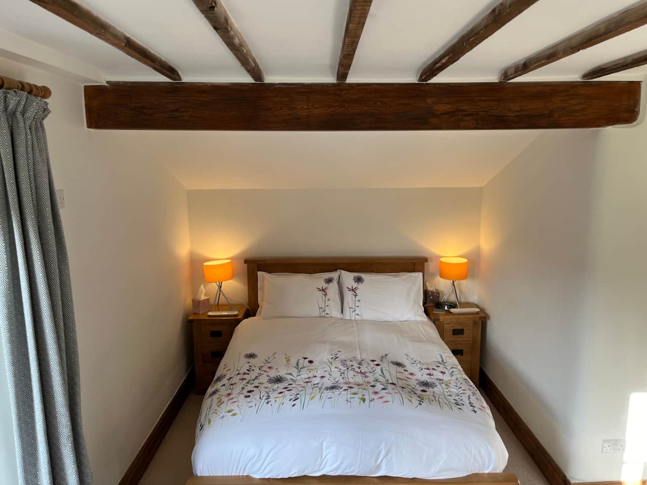 Kingsize bed