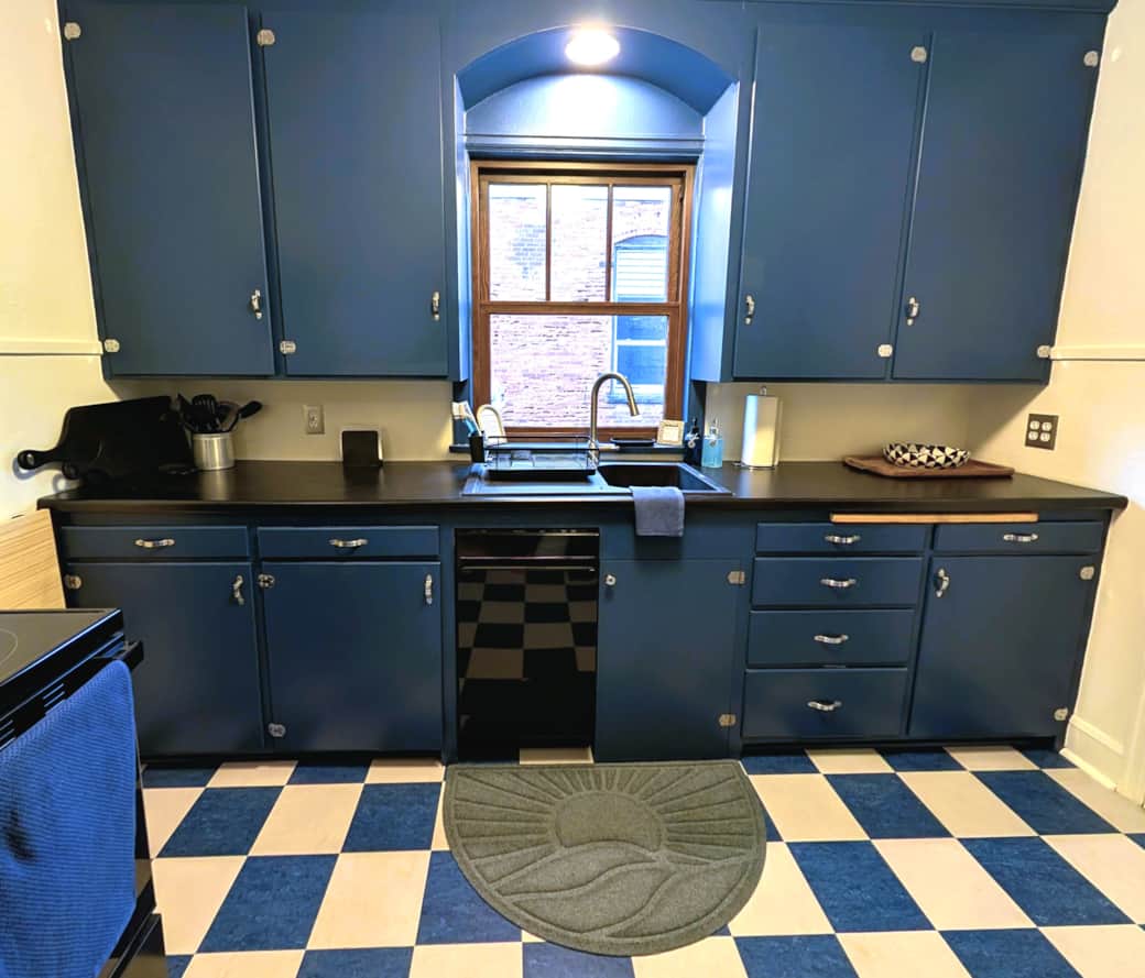 Newly updated kitchen is fully equipped and has dishwasher