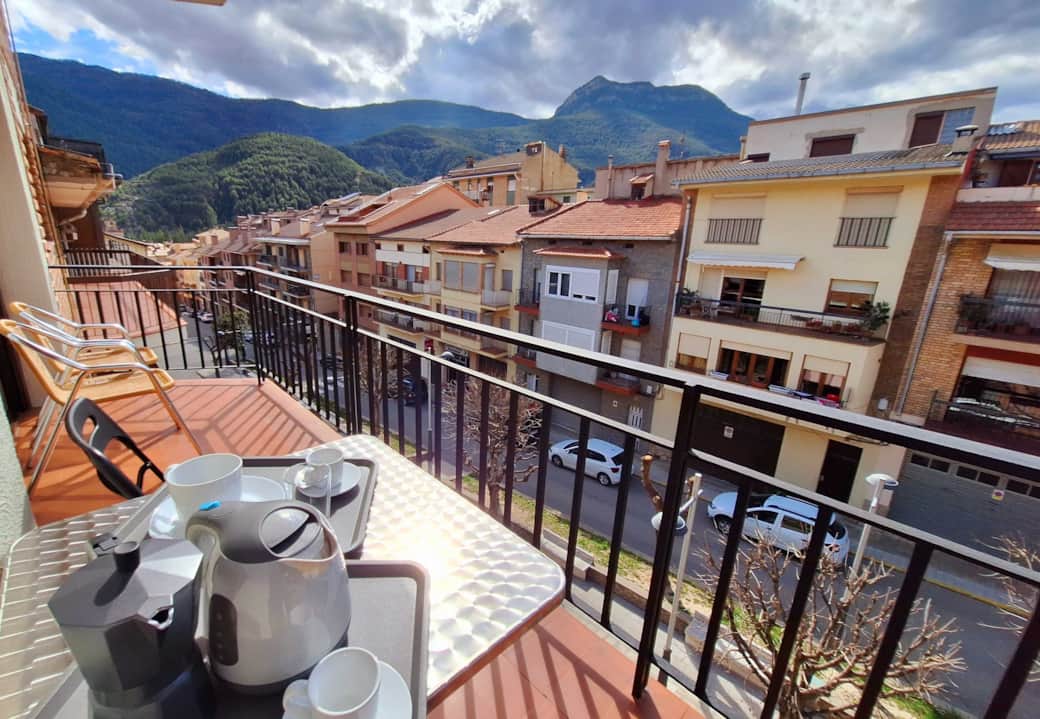 Breakfast with mountain views on the terrace