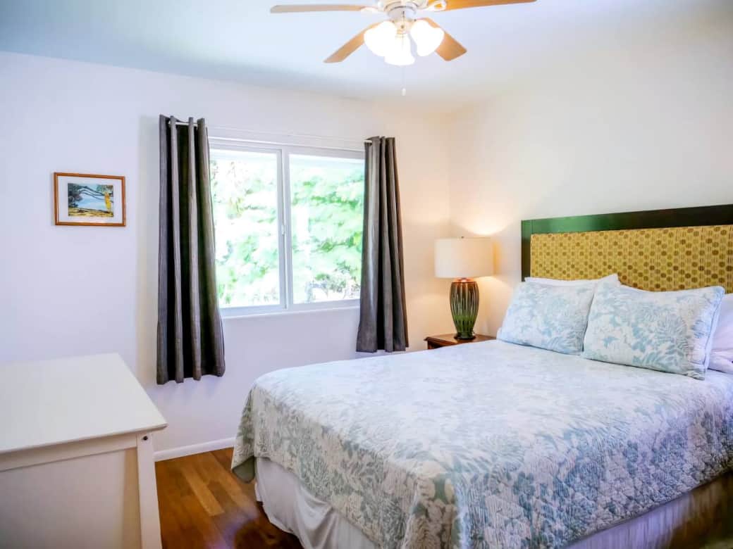 bedroom bedroom