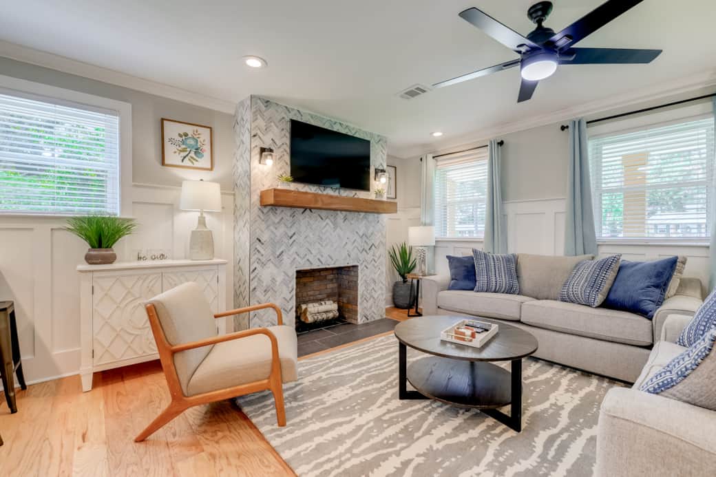 Comfortable Living Room Comfortable Living Room