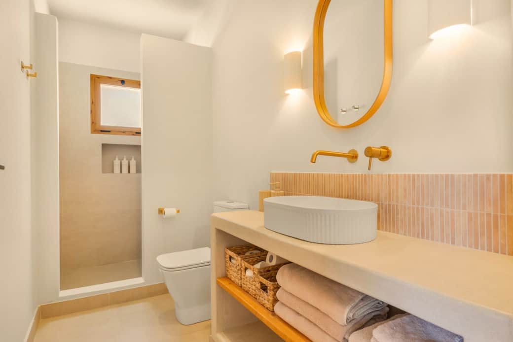 Bathroom with rain shower