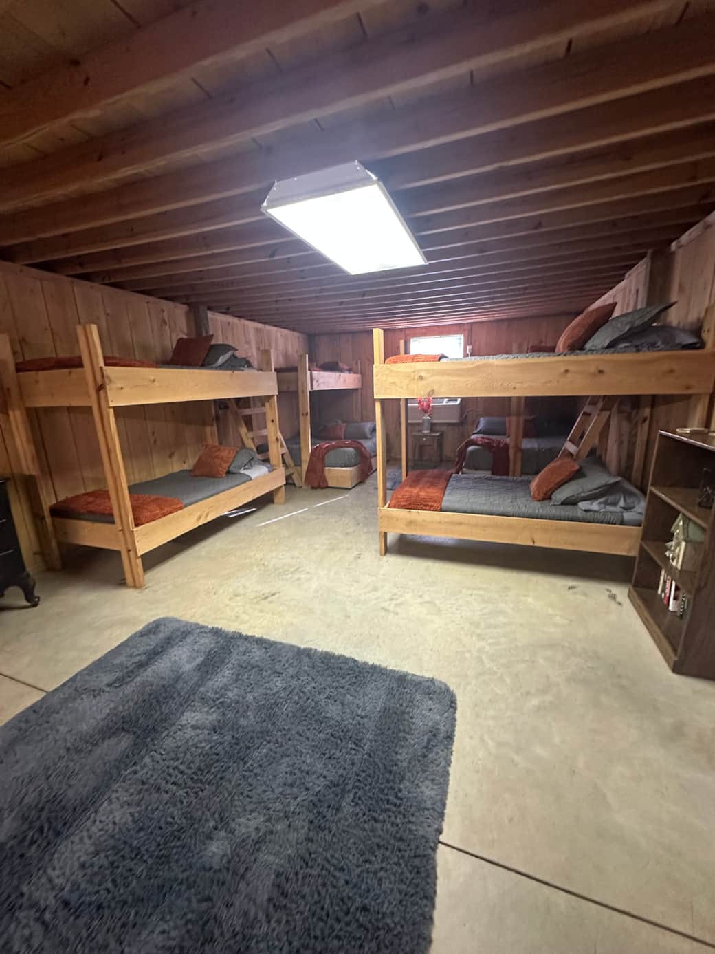 Sleeps up to 10 Sleeps up to 10