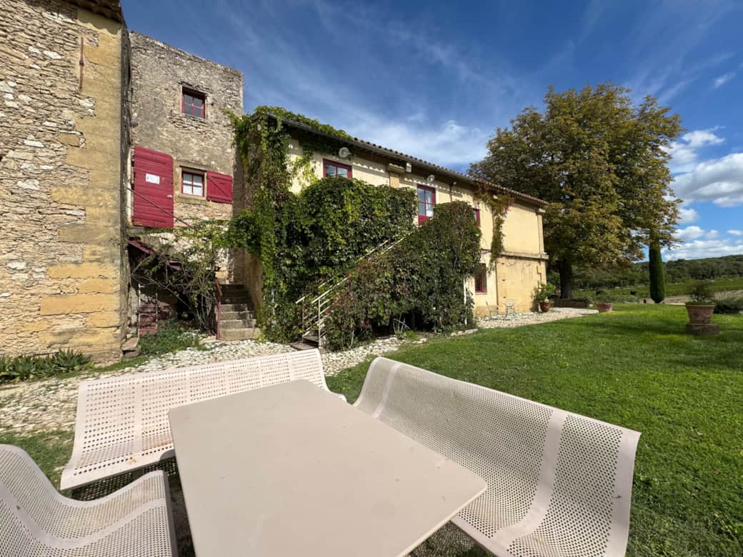 garden, parasol, facade, entrance, stairs, garden furniture, chairs, table, dining area