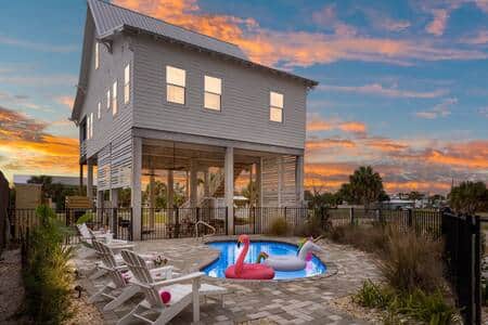 Villa Blanca offers the perfect setting for making memories .