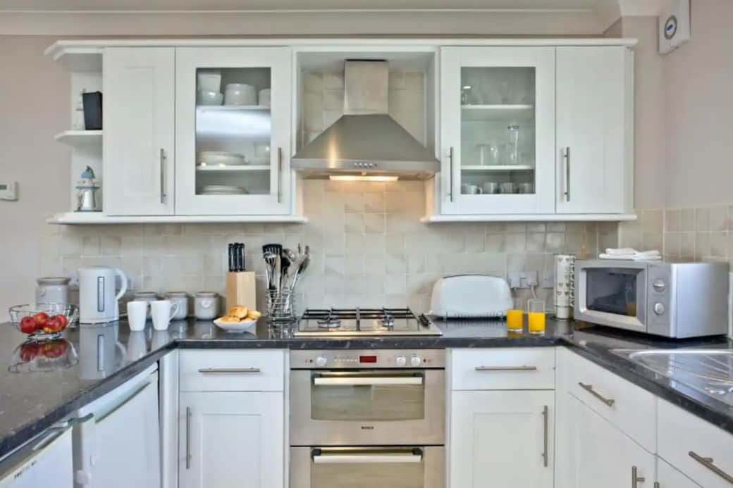Fully equipped kitchen for family cooking