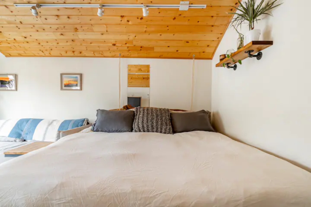 king sized casper bed