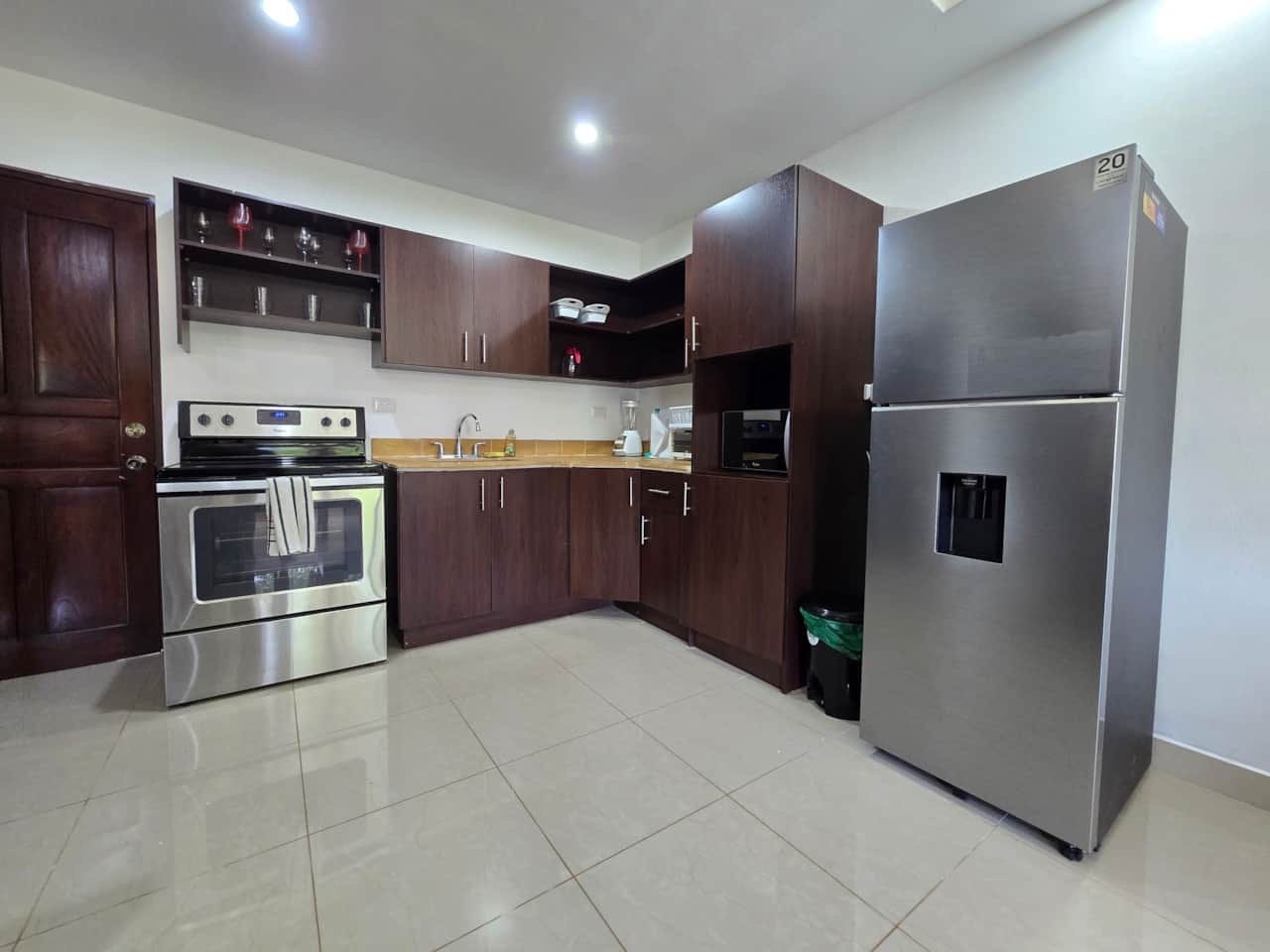 fully equipped kitchen