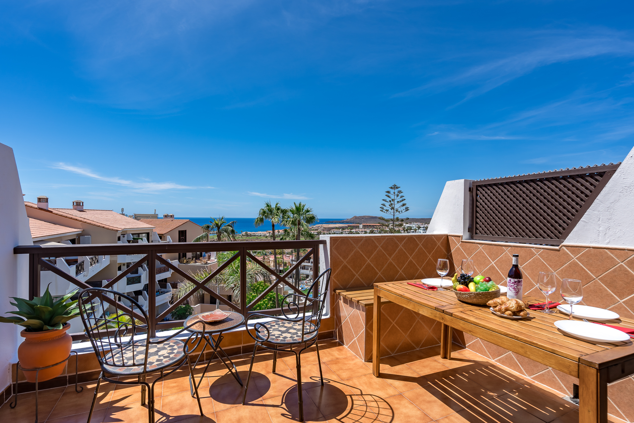 Where to stay in Tenerife for groups — Pambnb Loft Brisas del Mar Parque Albatros sea view terrace
