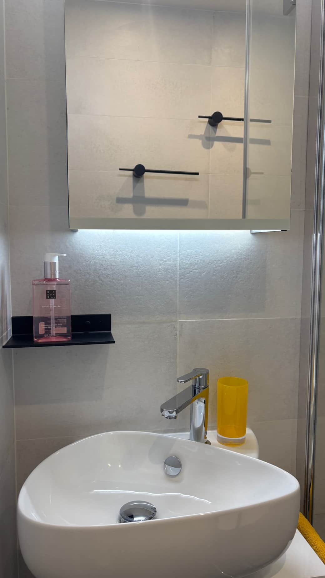 446c3ed2 d075 4c7e 95d1 85a9f26c0fa5