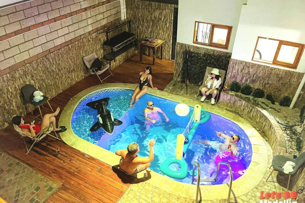 Alojamiento con piscina privada en Medellín Alojamiento con piscina privada en Medellín