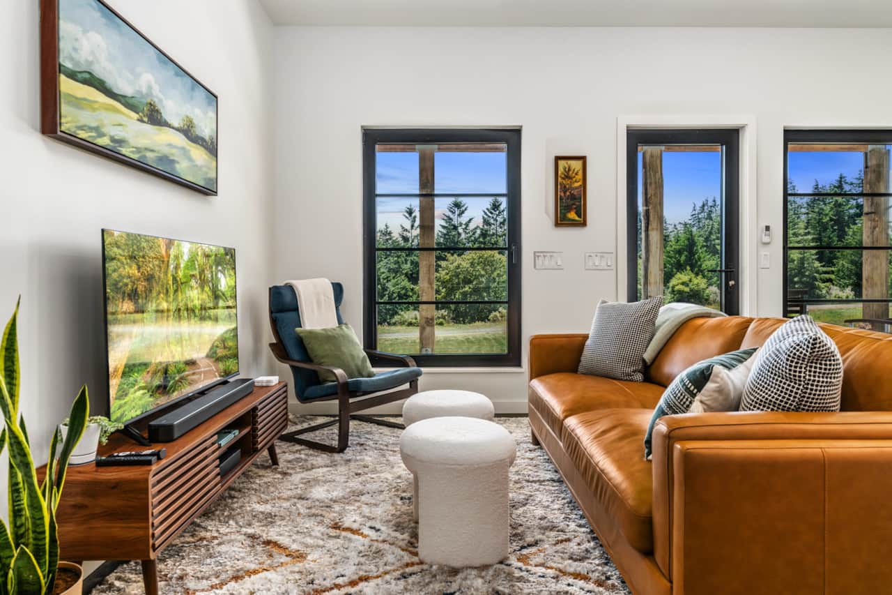 Welcome the Modern Chalet ADU