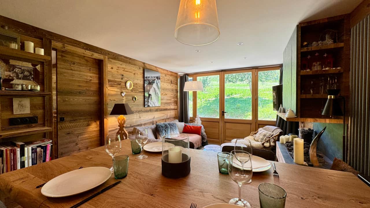 Living room - lounge area, dining area, terrace