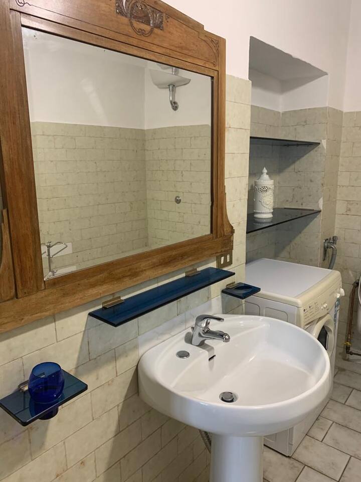 Bagno completo con lavatrice