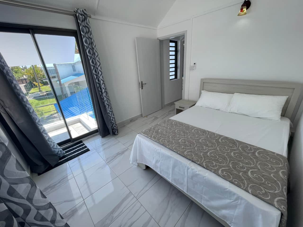 Room 1