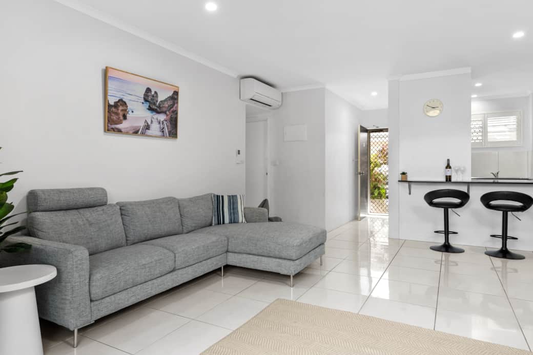 305-341 CoralCoastDr-PalmCove _HighR-3