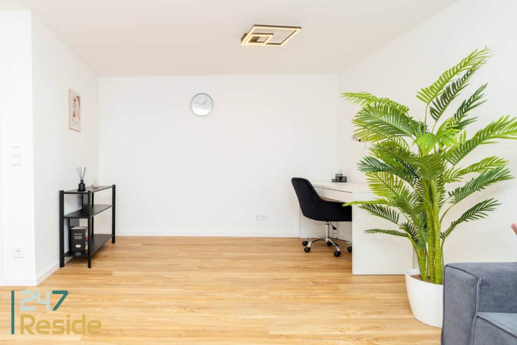 Arbeitsplatz/Wohnzimmer