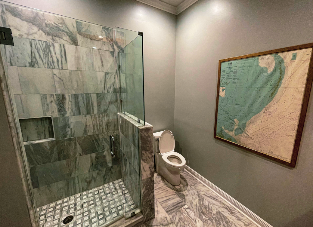 Double Queen Suite Bathroom Double Queen Suite Bathroom