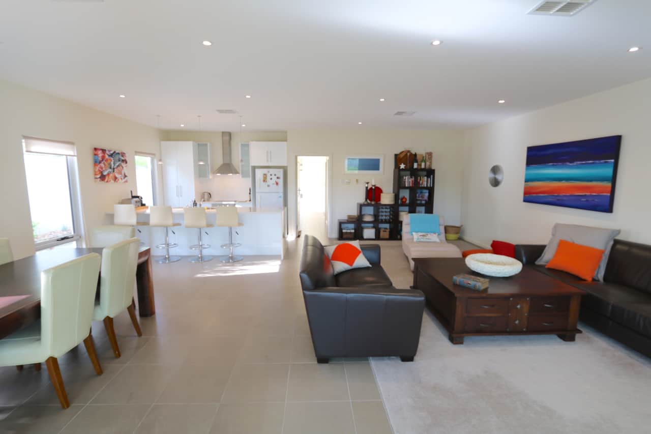 Robe Accommodation Ten Robe St Sleeps 6