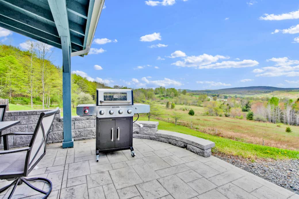Raven Feather Retreat - Unit 3 - hosted by MVR Vacation Rentals 570-948-1293