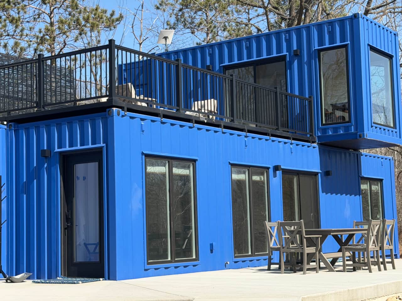 Entrance and patio