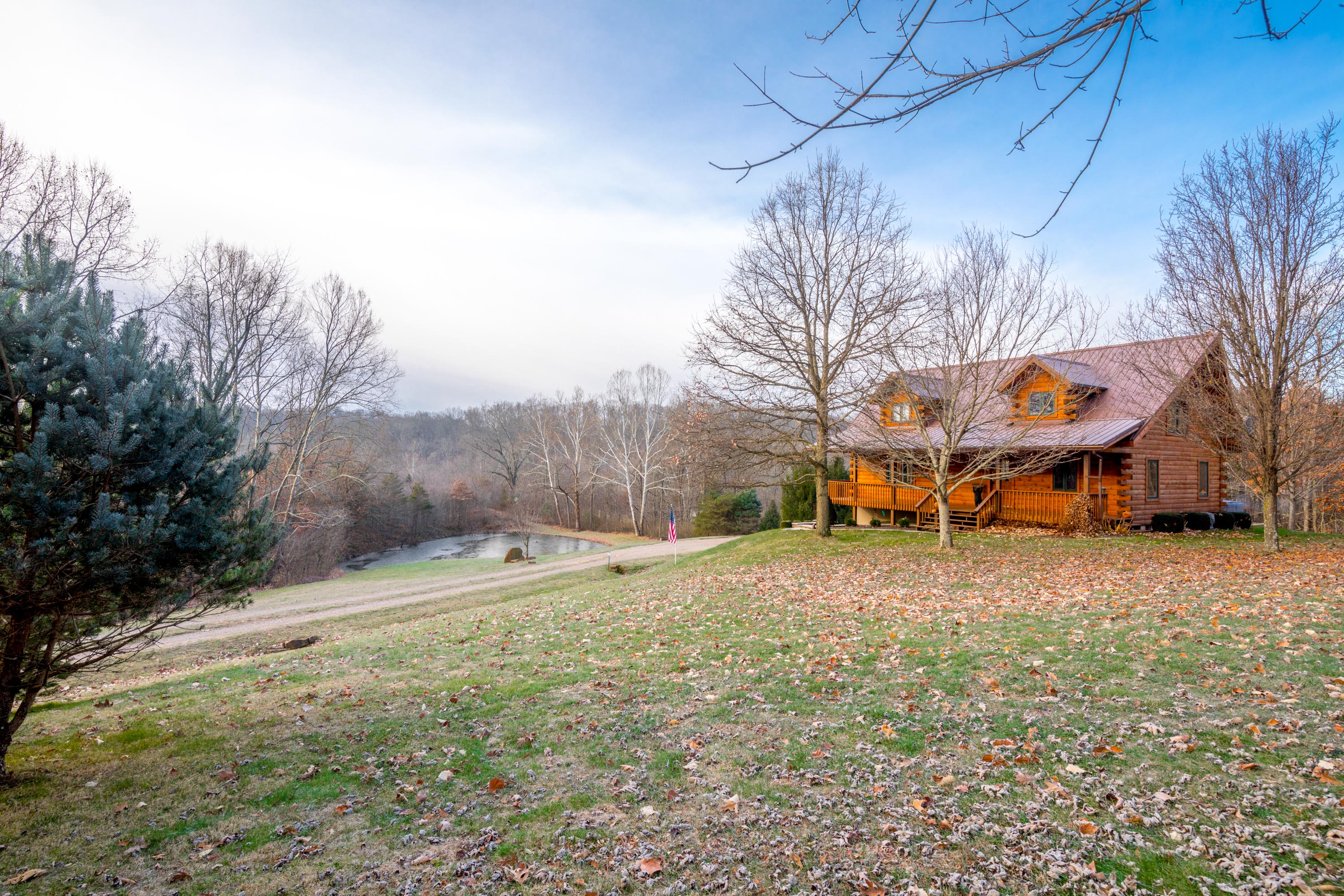 Waters Edge Cabin In Creola - 