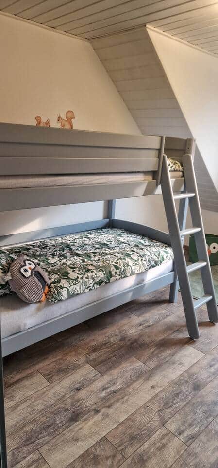 Kinderzimmer mit Etagenbett in der familienfreundlichen Ferienwohnung Kinderzimmer mit Etagenbett in der familienfreundlichen Ferienwohnung
