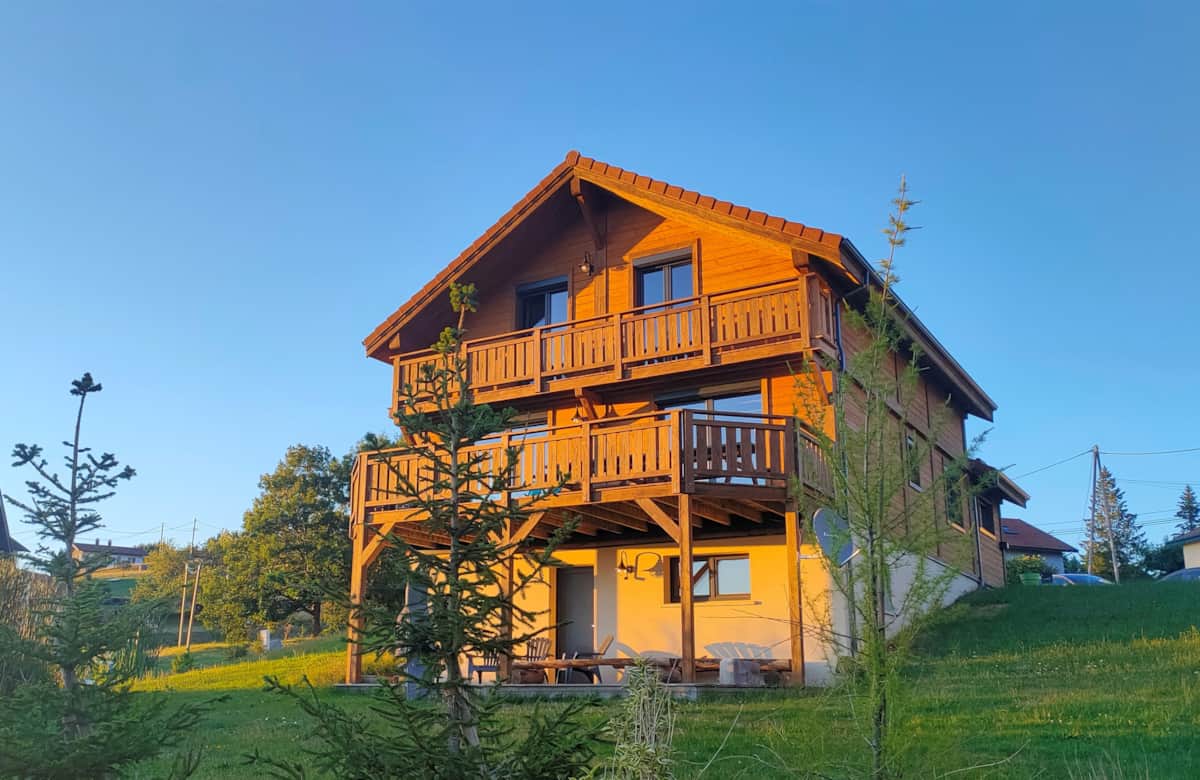 L'Eclipse : 12p, vue lac au pied des pistes avec SPA à Gérardmer