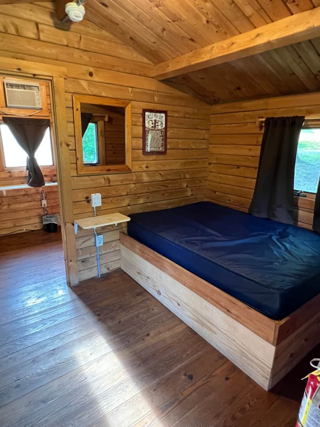 Full size bed in main bedroom