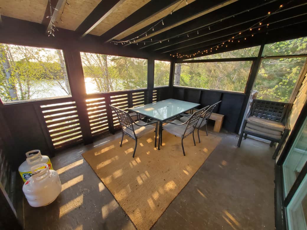 screened in porch