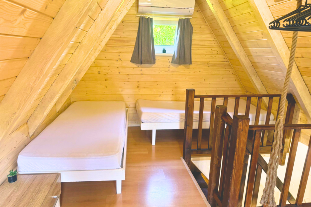 Hodní patro - Postele