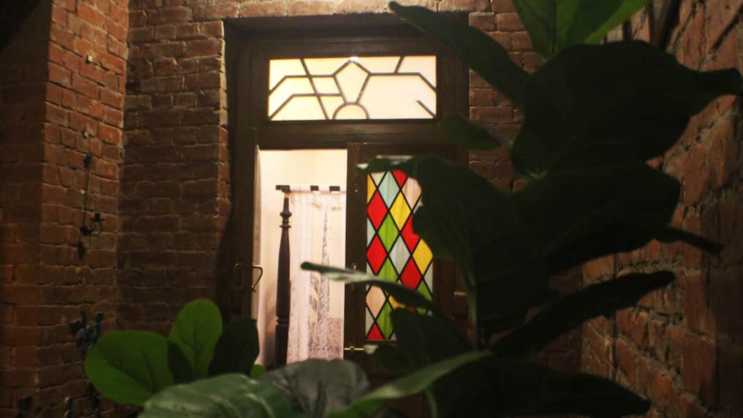 Every detail whispers welcome — Another doorway of color and charm