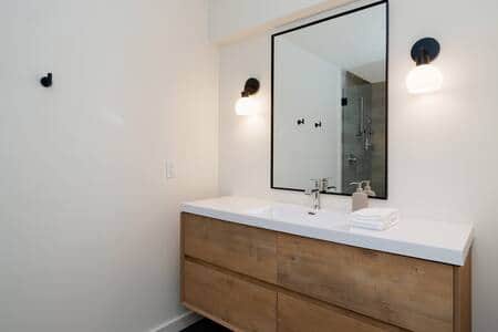 Room 1/Nehalem River Inn