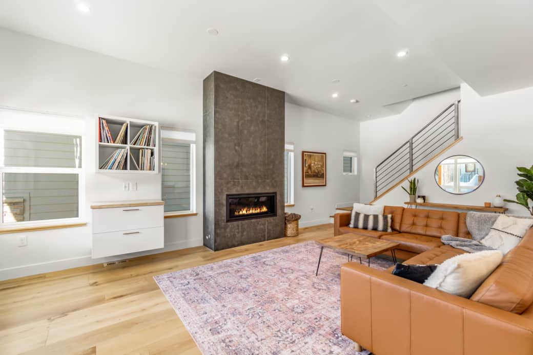 Downtown Views Deluxe 4/4 + Rooftop Spa! Vacation Home in Fort Collins