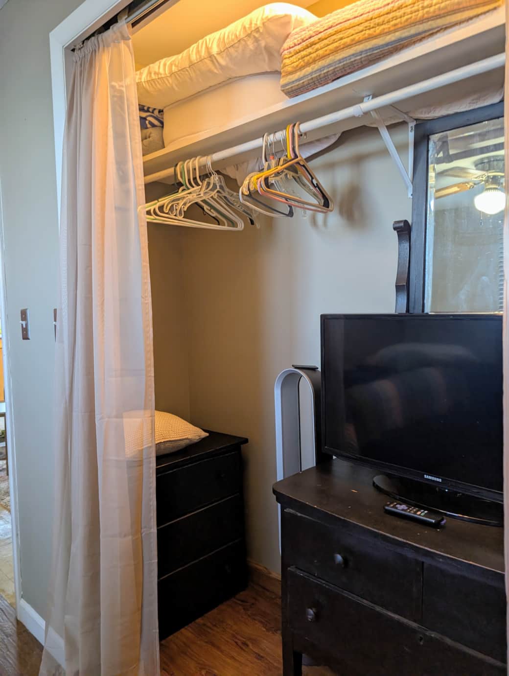 Main Bedroom - Closet & TV