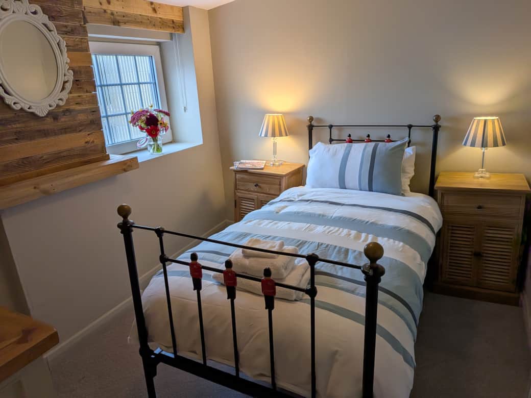 PXL 20251002 102551930 PXL 20251002 102551930