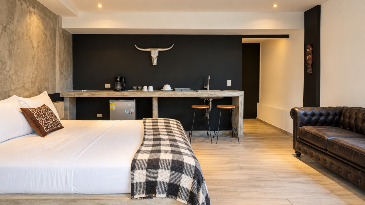 Romantic island getaway in the Pearl Islands: Classic Suite with kitchenette, Villa Noelia