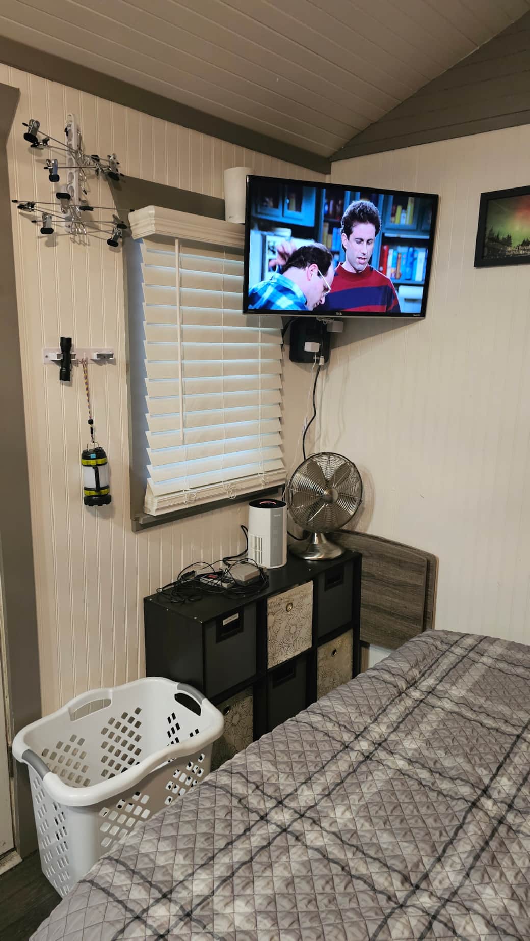 5 cubes for clothing storage on longer stays