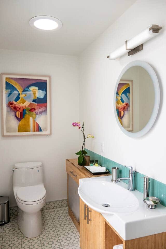  Lighted mirror to help you with your grooming needs.