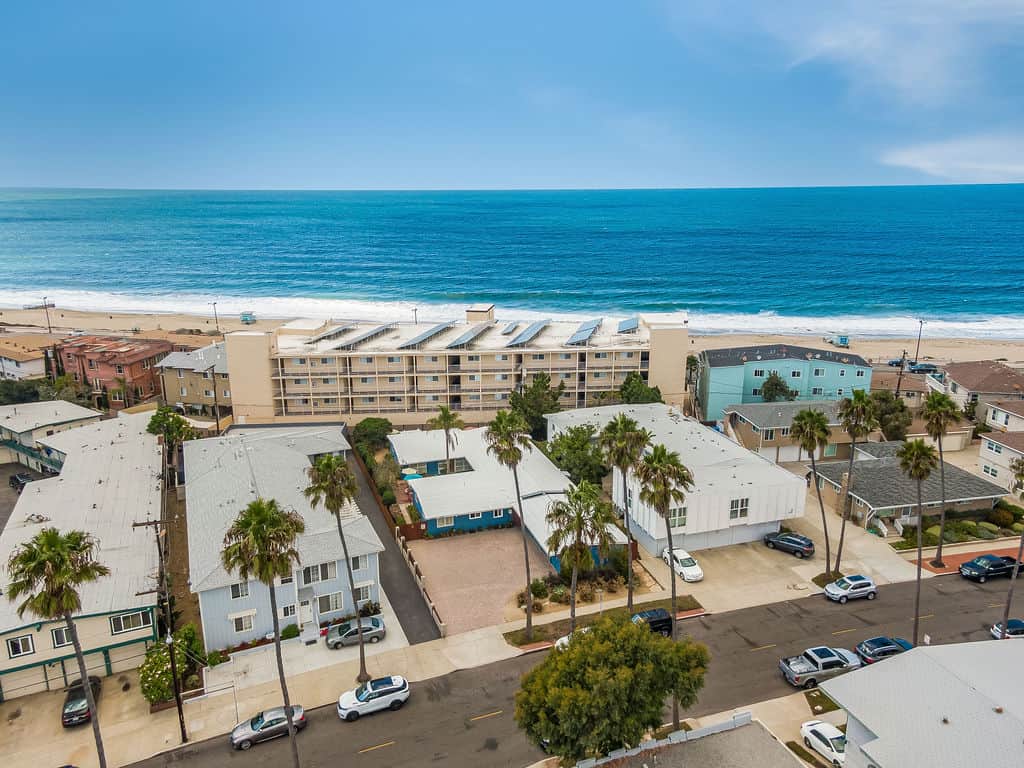 A block from the ocean! 