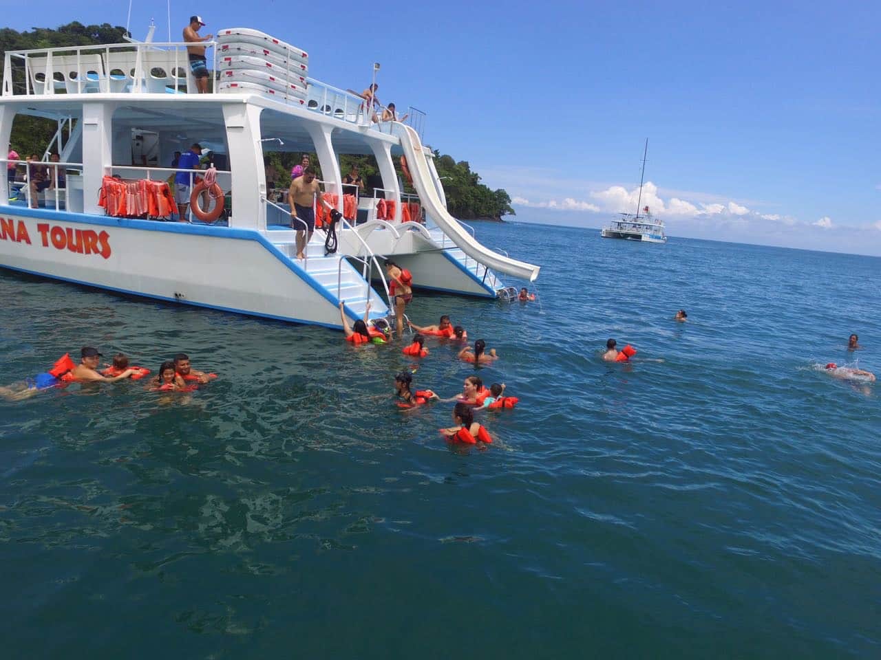 Catamaran Manuel Antonio