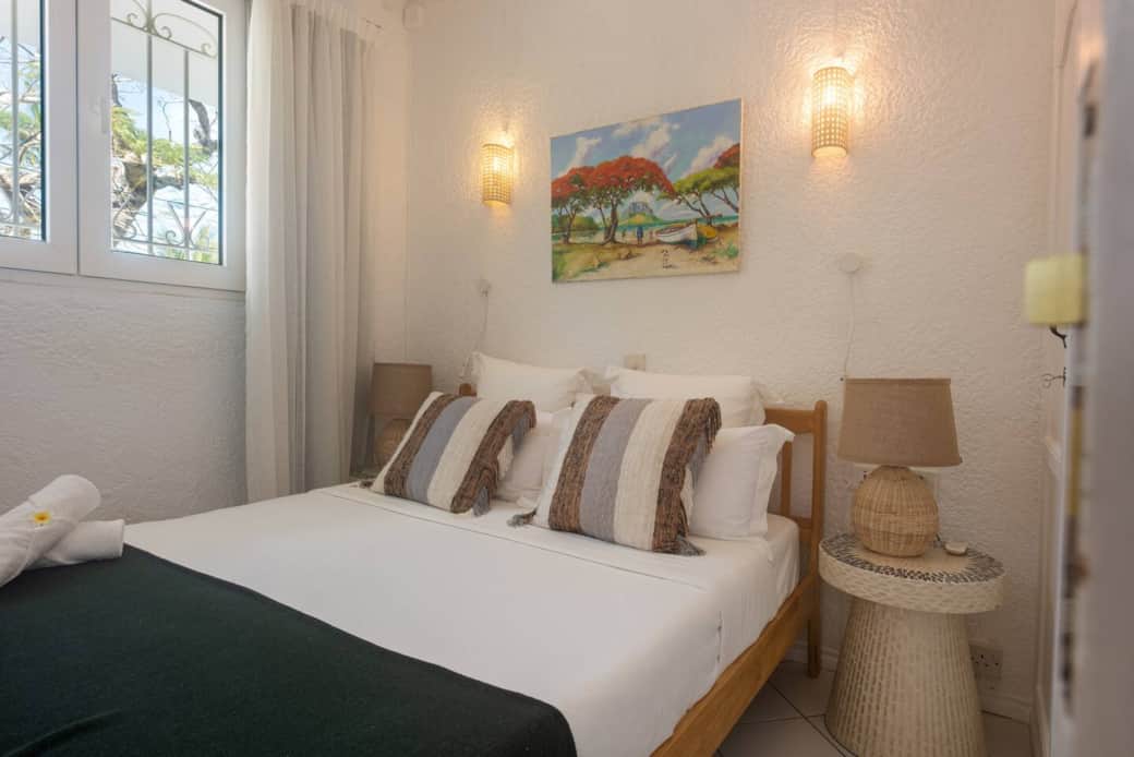 Master bedroom - Double Bed 1m35 x 1m90 