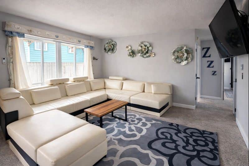 Living Room - White Couch