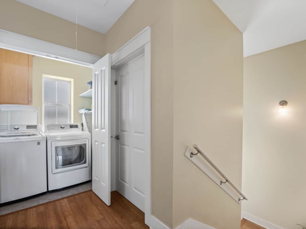 Aqua House Laundry Room