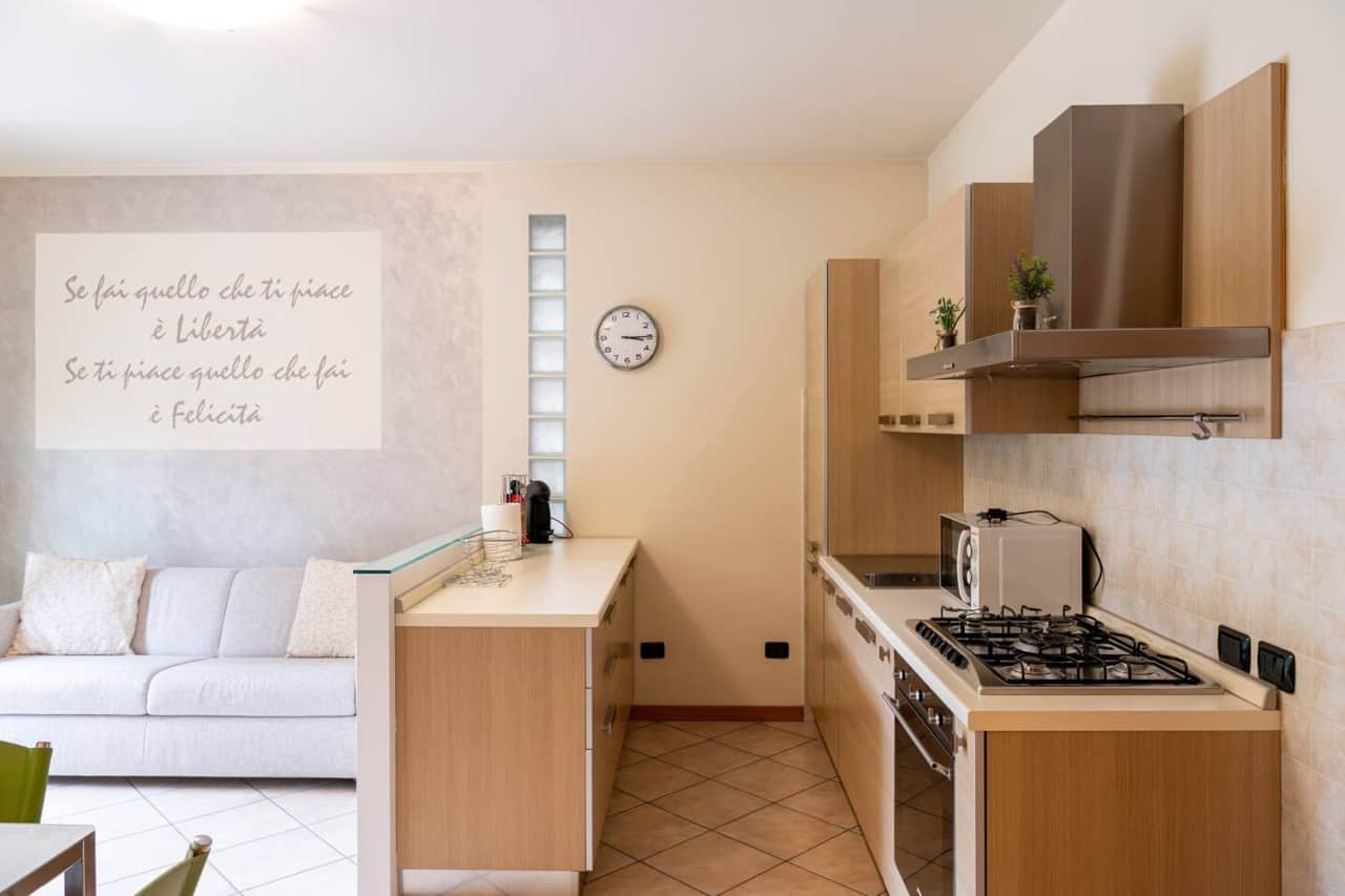 cucina dotata di ogni comfort
