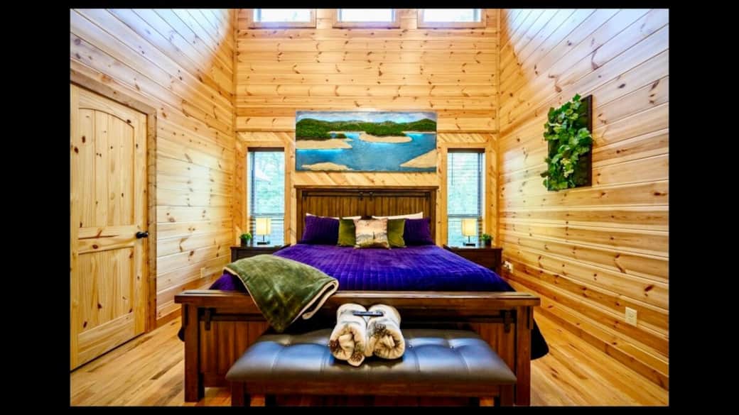 Master bedroom Master bedroom