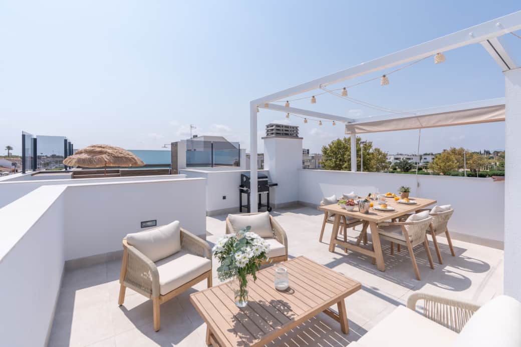 Rooftop Terrace & Outdoor Dining
